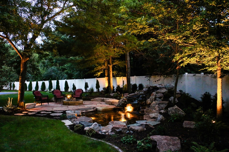 backyard landscape lighting